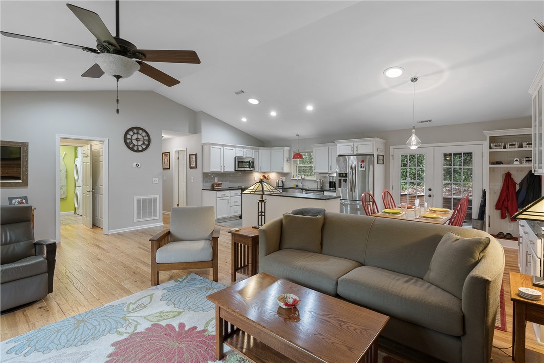 322 Dutch Rd Union West Union, SC 29696 - Photo 2 of 34 Gallery Image 2