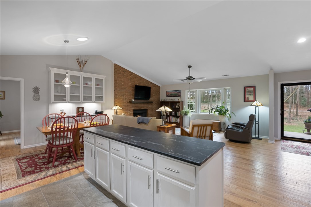 322 Dutch Rd Union West Union, SC 29696 - Photo 6 of 34 Gallery Image 6