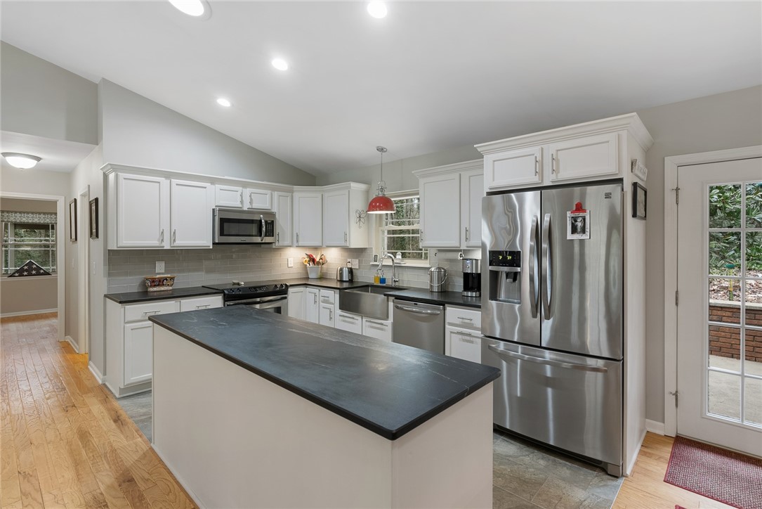 322 Dutch Rd Union West Union, SC 29696 - Photo 8 of 34 Gallery Image 8
