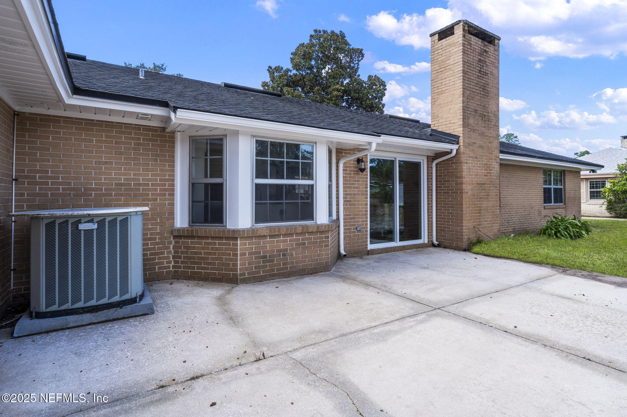 3715 Rustic Lane Jacksonville, FL 32217 - Photo 44 of 45 a house view with garden space