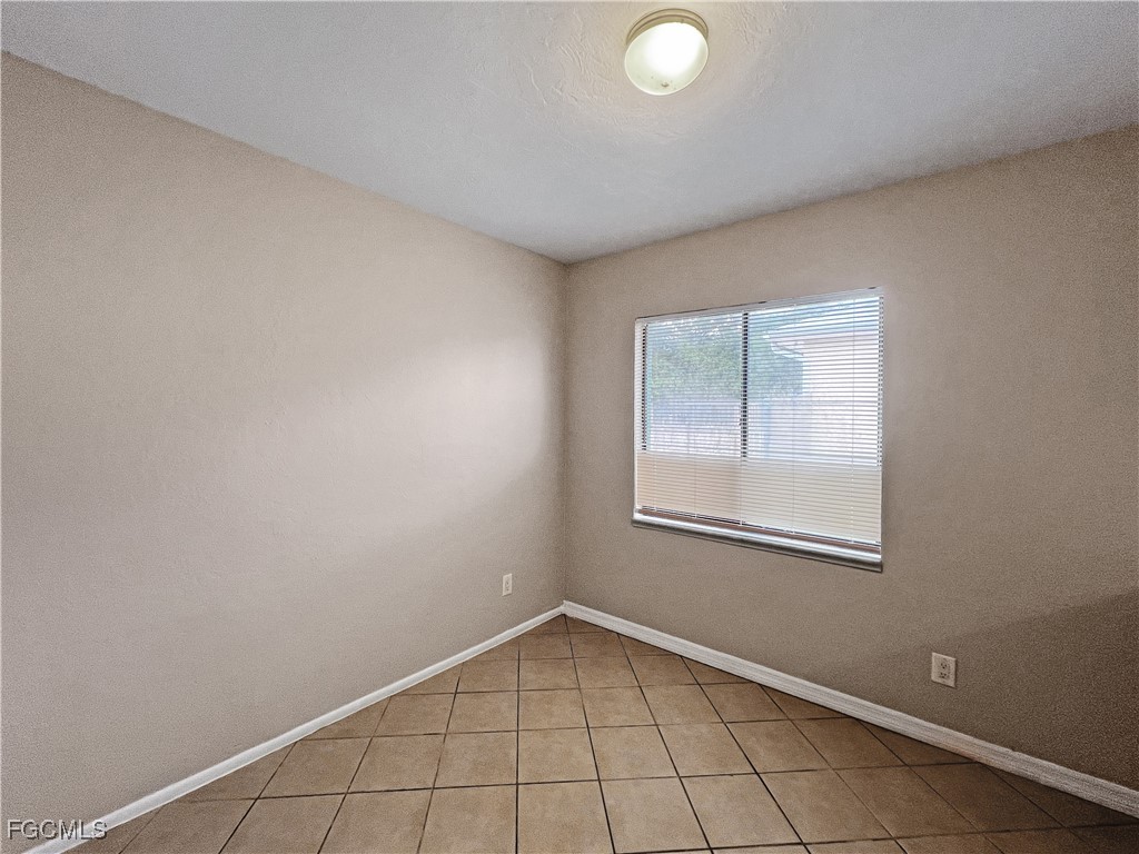 17586 Cypress Point Road Fort Myers, FL 33967 - Photo 15 of 25