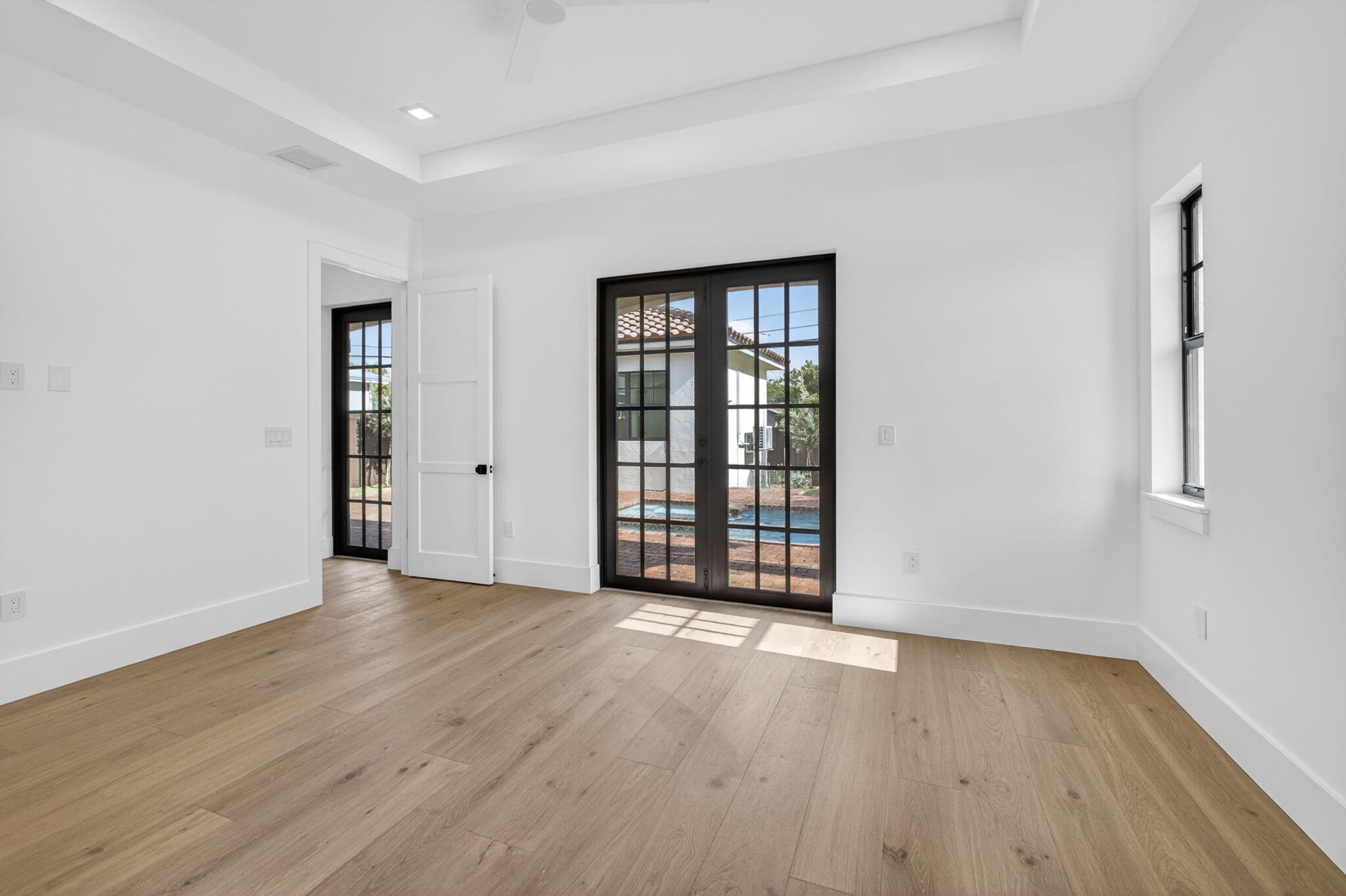 1013 Ardmore Road West Palm Beach, FL 33401 - Photo 25 of 67 26