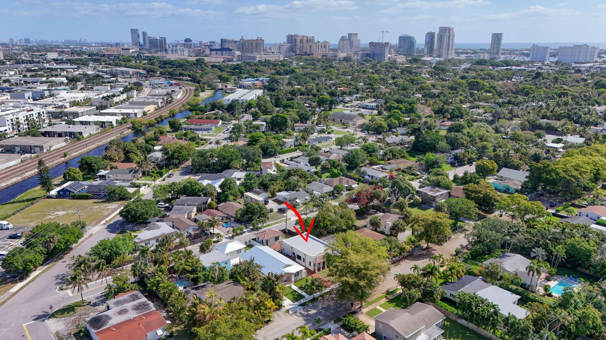 1013 Ardmore Road West Palm Beach, FL 33401 - Photo 3 of 67 3