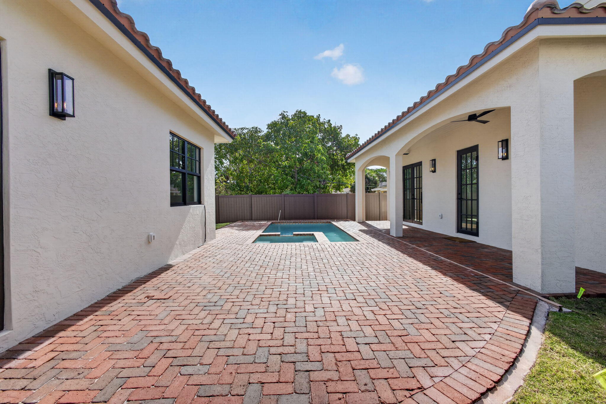 1013 Ardmore Road West Palm Beach, FL 33401 - Photo 45 of 67 46