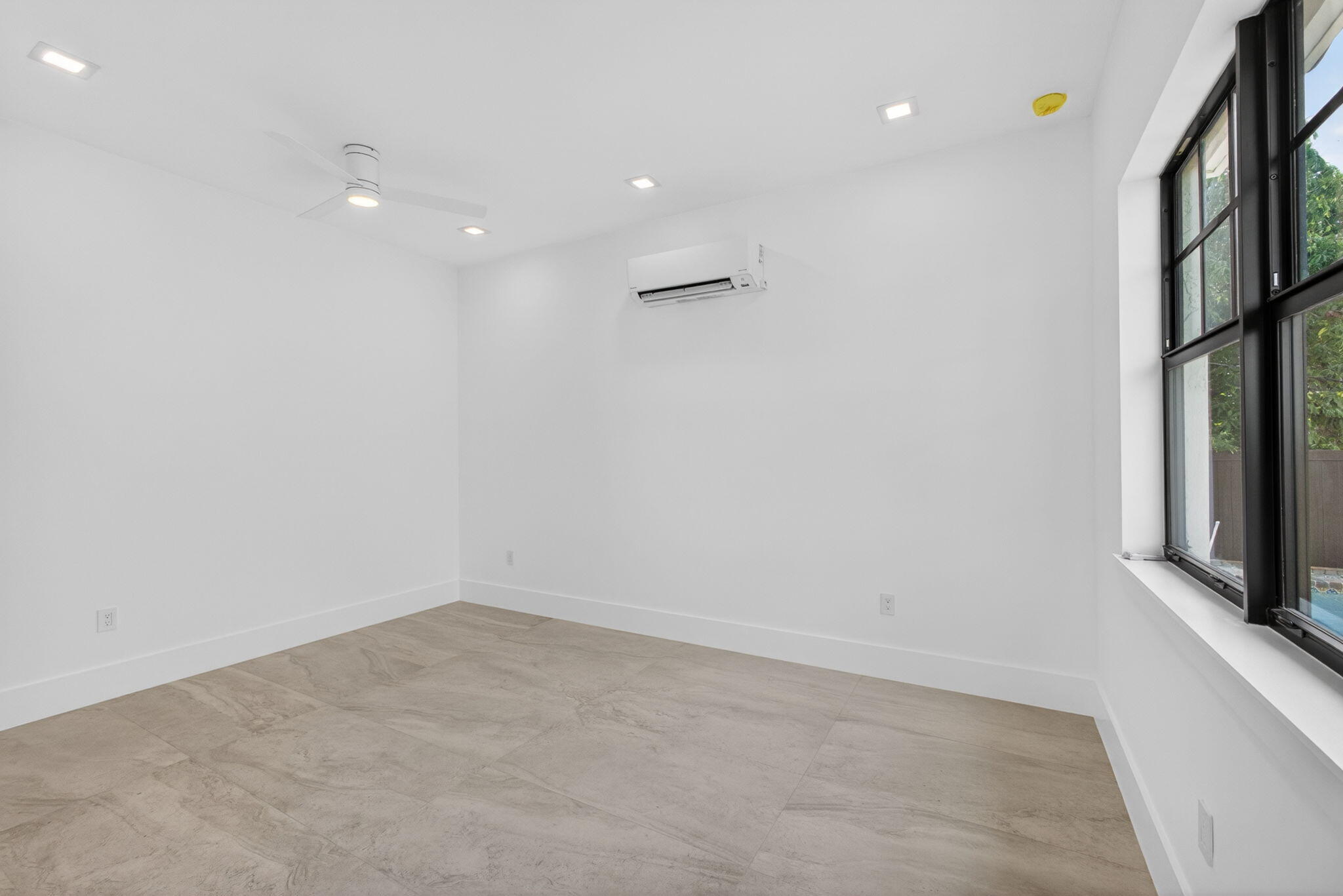 1013 Ardmore Road West Palm Beach, FL 33401 - Photo 53 of 67 53
