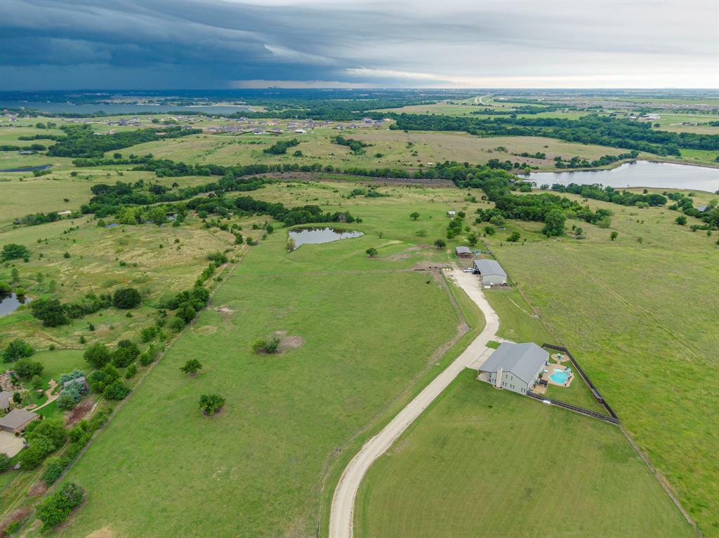 930 Pigg Road Waxahachie, TX 75165 - Photo 2 of 40