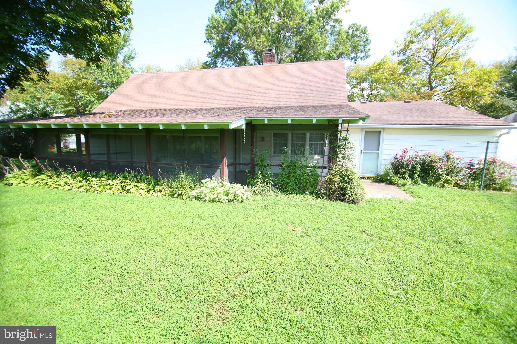 29 Seckelpear Road Levittown, PA 19056 - Photo 14 of 15 Gallery Image 14