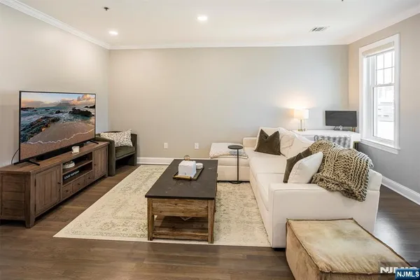$969,900 | 82 Clinton Street, Unit 6F, Hoboken, NJ 07030