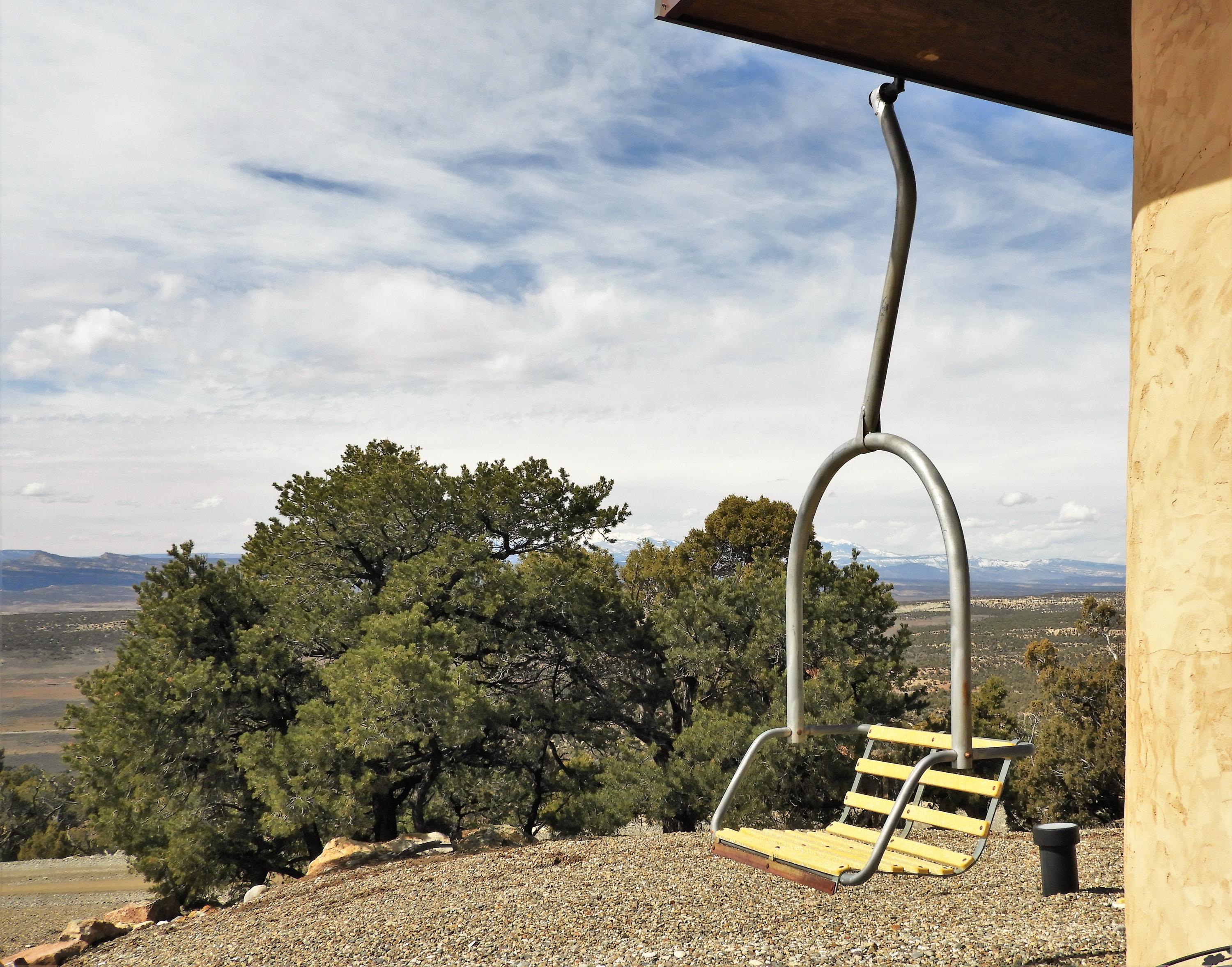 29050 30.90 Road Nucla, CO 81424 - Photo 17 of 25 a backyard of a house with table and chairs