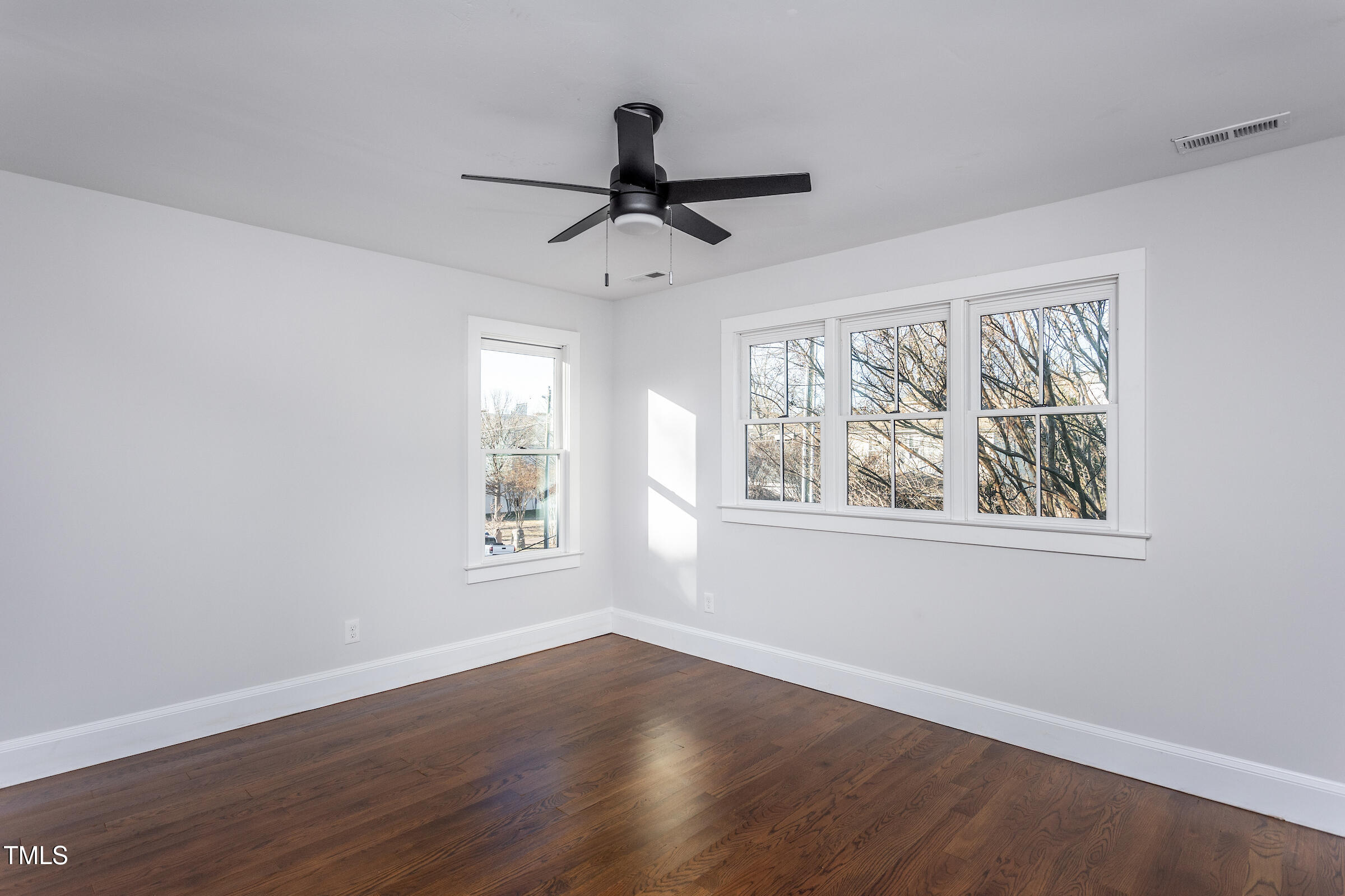 542 East Martin Street Raleigh, NC 27601 - Photo 37 of 45 2nd Floor Bedroom