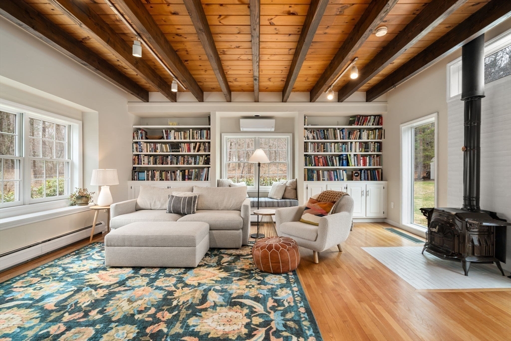 12 Douglas Road Westford, MA 01886 - Photo 3 of 37 Gallery Image 3