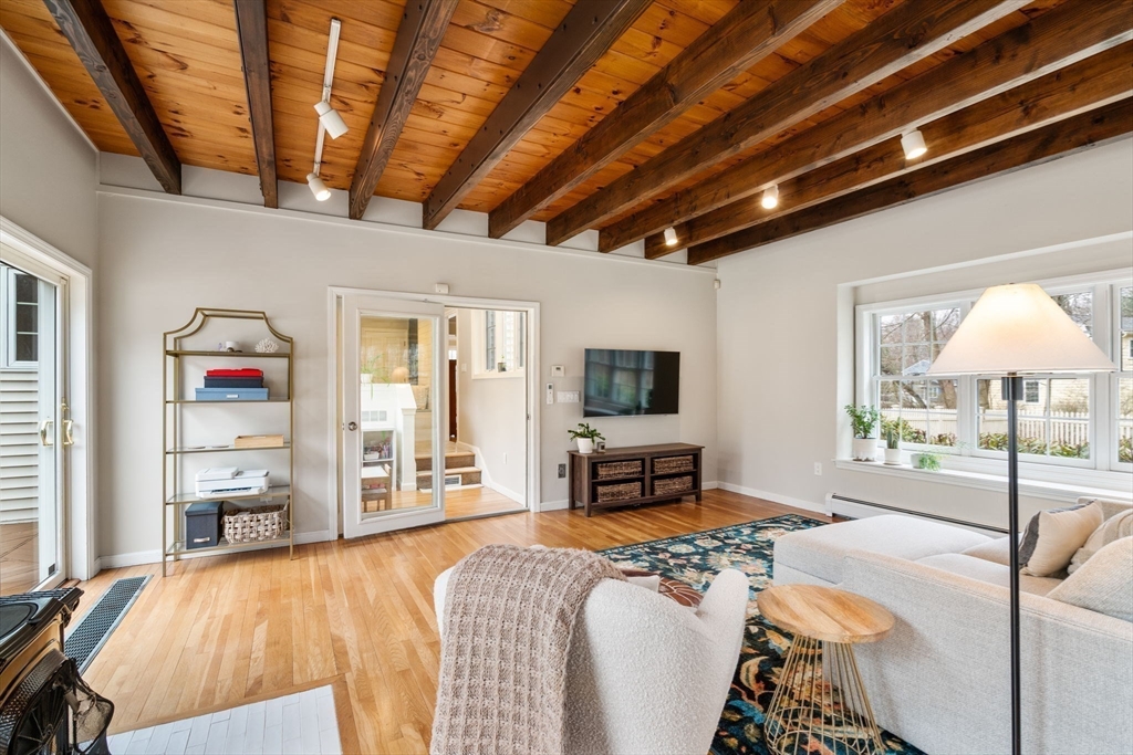 12 Douglas Road Westford, MA 01886 - Photo 5 of 37 Gallery Image 5
