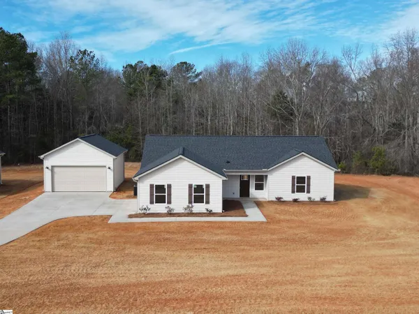 $325,000 | 9968 Hwy 252 Ware Shoals, Ware Shoals, SC 29692