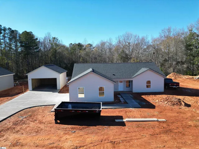 $345,000 | 9968 Hwy 252 Ware Shoals, Ware Shoals, SC 29692