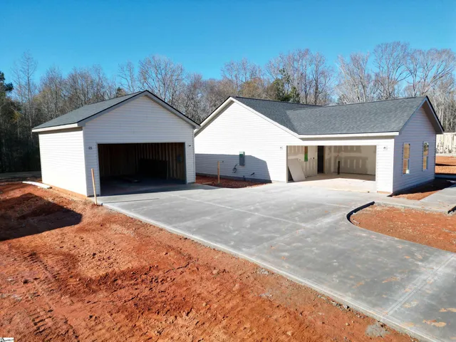 $345,000 | 9968 Hwy 252 Ware Shoals, Ware Shoals, SC 29692