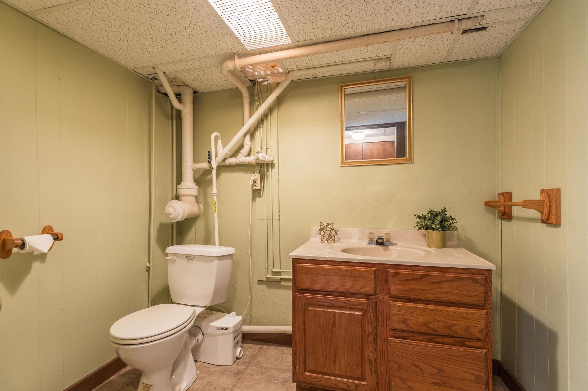 7 Pineview Drive Dover, NH 03820 - Photo 29 of 38