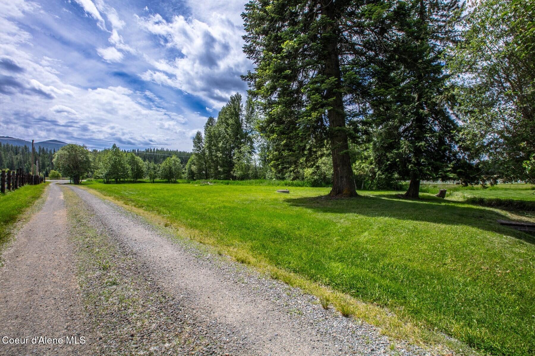 1923 Sagle Road Sagle, ID 83860 - Photo 35 of 42 Nice Private Driveway to Home