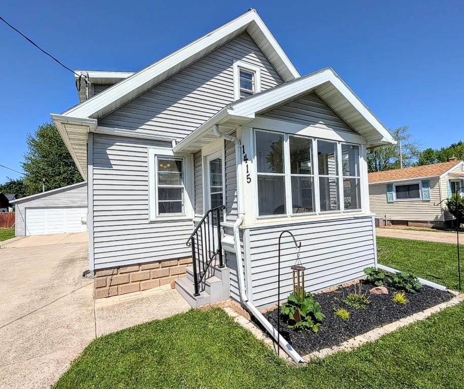 1415 North Bennett Street Appleton, WI 54914 - Photo 2 of 30