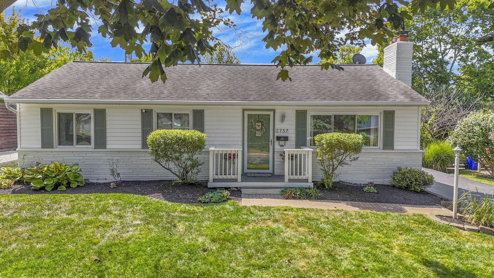 2737 Cranford Road Columbus, OH 43221 - Photo 1 of 44 2737 Cranford Realtor BethanyB front 1