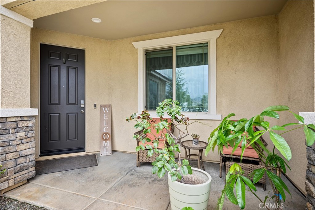 33288 Skyview Road Winchester, CA 92596 - Photo 5 of 51 Entry Door.