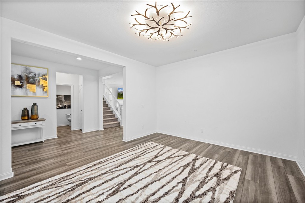 33288 Skyview Road Winchester, CA 92596 - Photo 8 of 51 Living Room