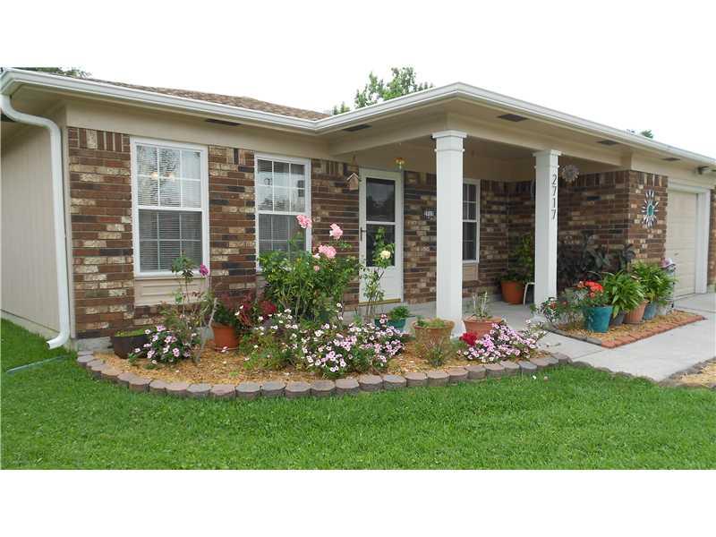 2717 Ridgefield Road Gretna, LA 70056 - Photo 1 of 21 Gallery Image 1