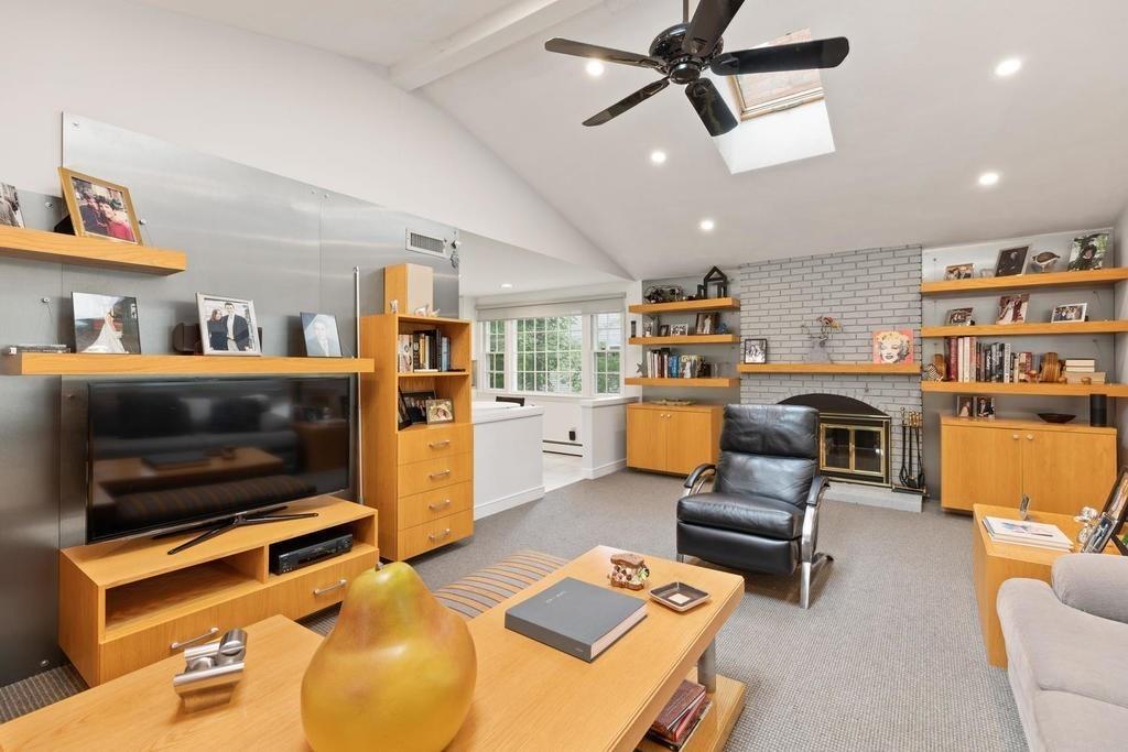 66 George Aggott Road Needham, MA 02492 - Photo 4 of 32 Gallery Image 4