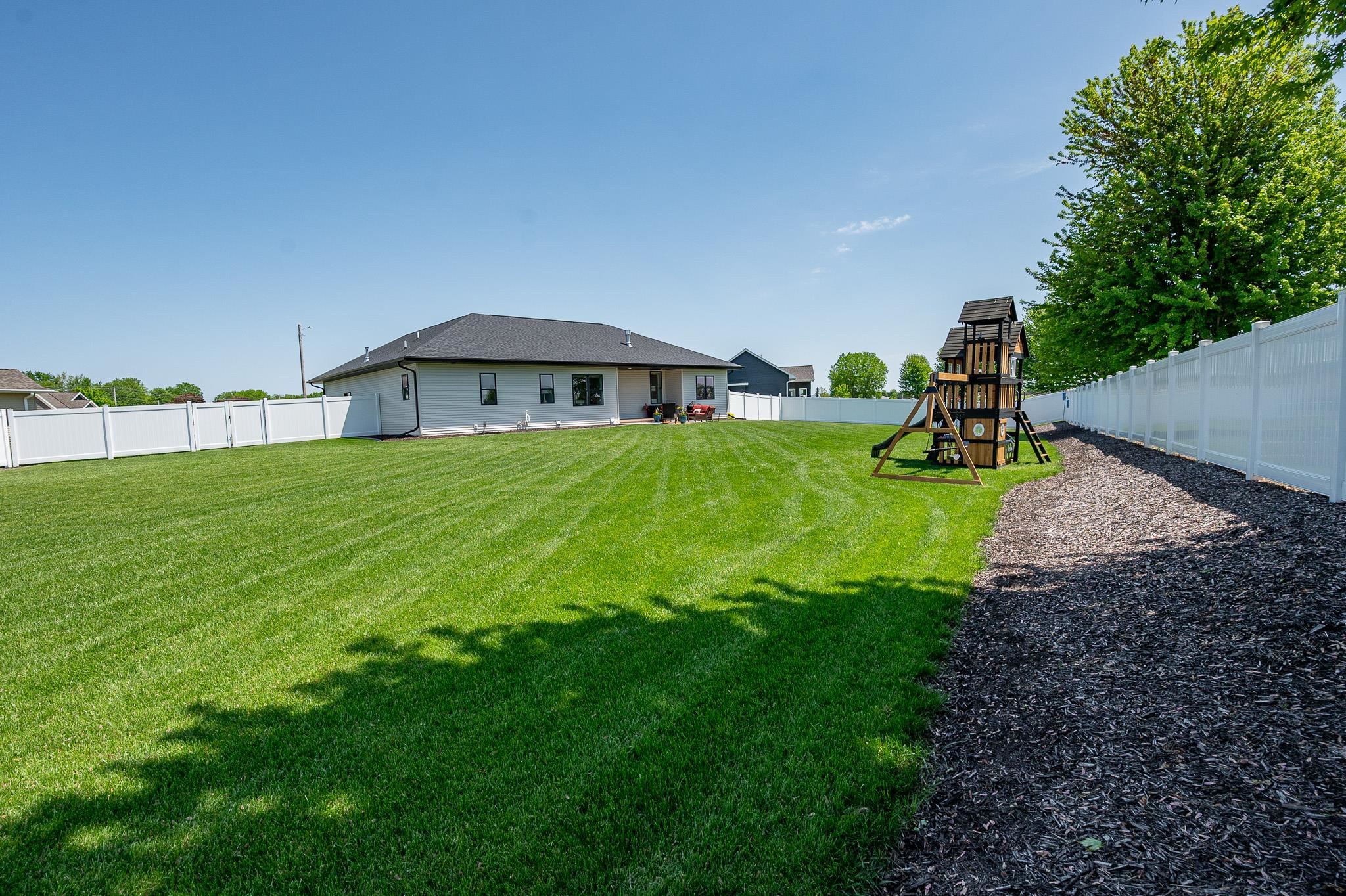 2217 Fox Point Court De Pere, WI 54115 - Photo 48 of 57