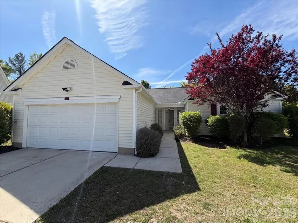 $315,000 | 2405 Celosia Drive, Charlotte, NC 28262