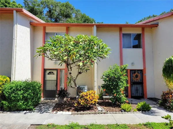 $1,750 | 1635 58th Terrace South, Unit 4, St. Petersburg, FL 33712