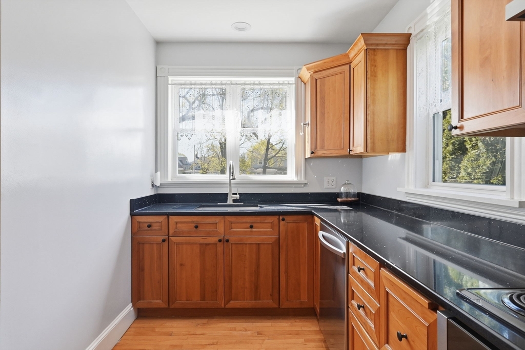 20 Pleasant Street Saugus, MA 01906 - Photo 12 of 38