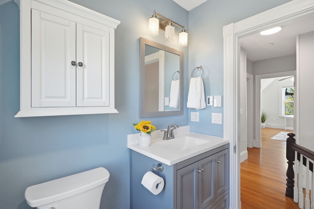 20 Pleasant Street Saugus, MA 01906 - Photo 17 of 38