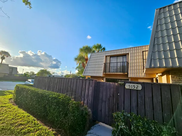 a view of a sign board