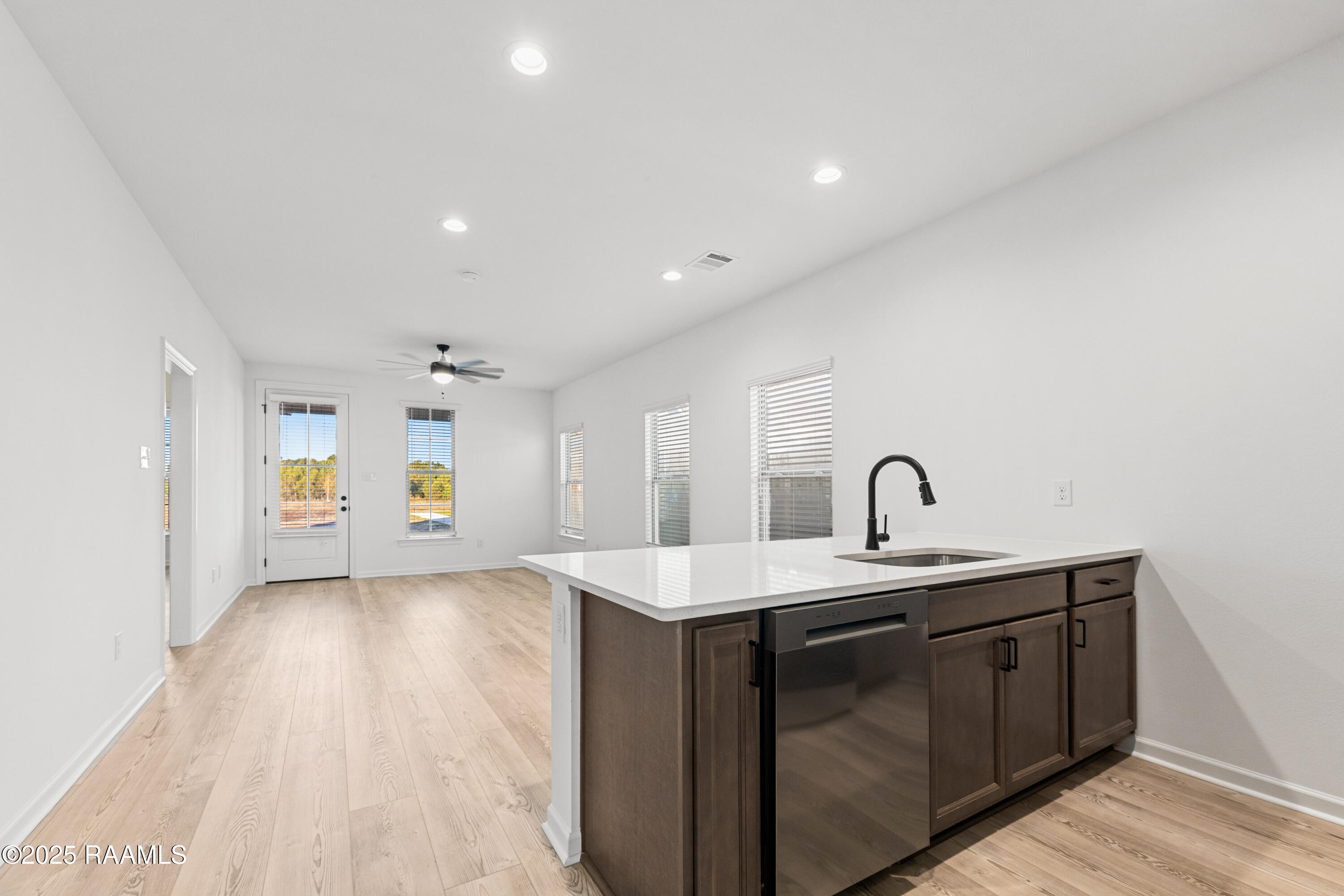 110 Ridgedale Scott, LA 70583 - Photo 2 of 34 102Albernathy-14