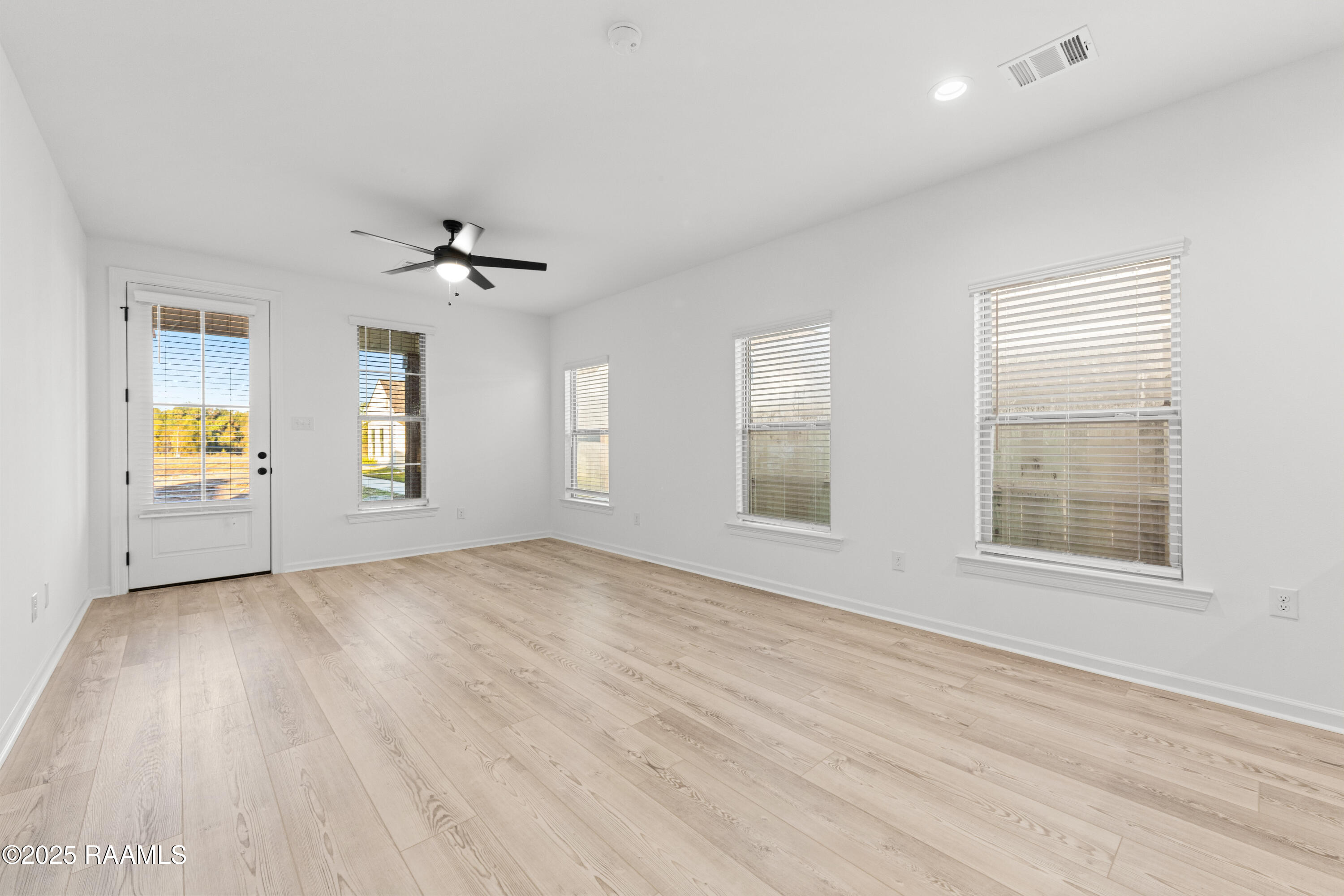 110 Ridgedale Scott, LA 70583 - Photo 9 of 34 102Albernathy-35