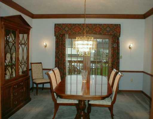 116 Pebble Court McKees Rocks, PA 15136 - Photo 3 of 8 Gallery Image 3