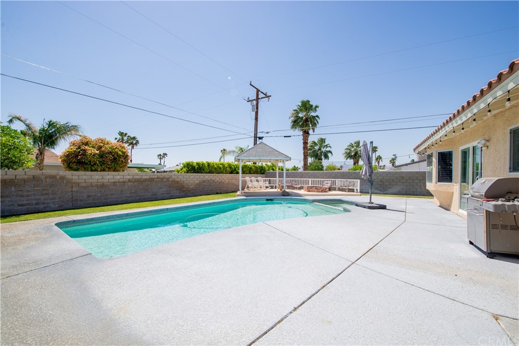 2240 North San Gorgonio Road Palm Springs, CA 92262 - Photo 28 of 33