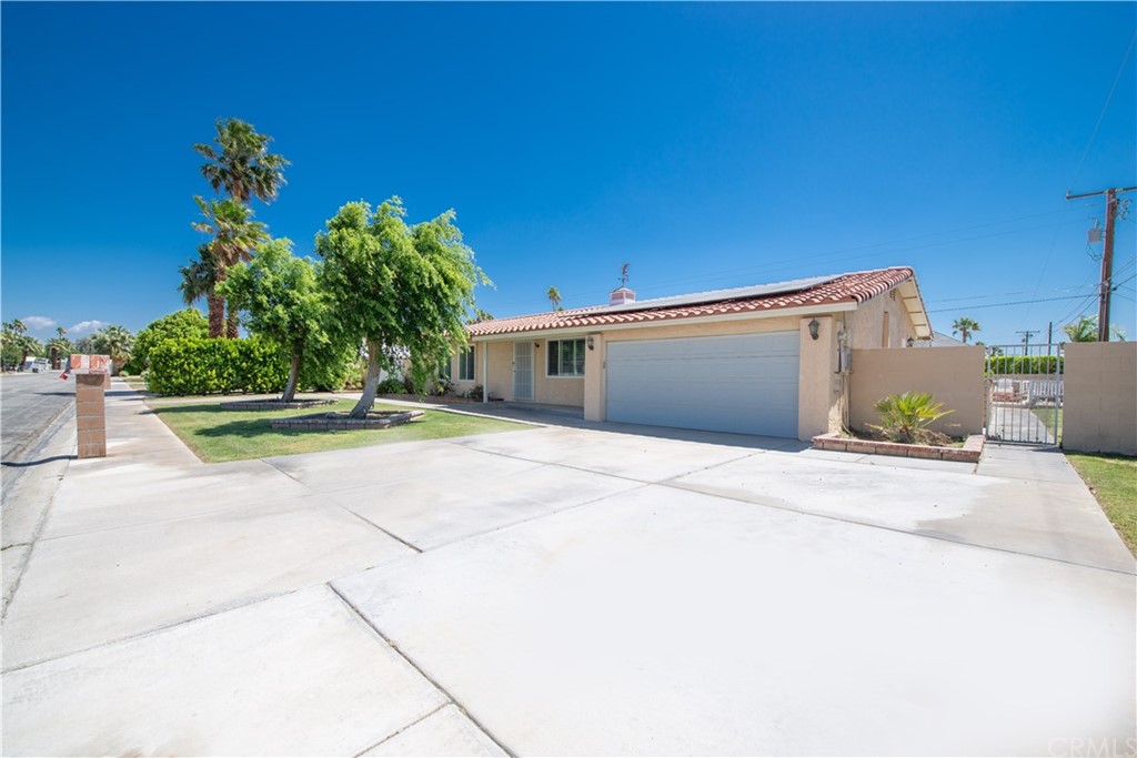 2240 North San Gorgonio Road Palm Springs, CA 92262 - Photo 32 of 33