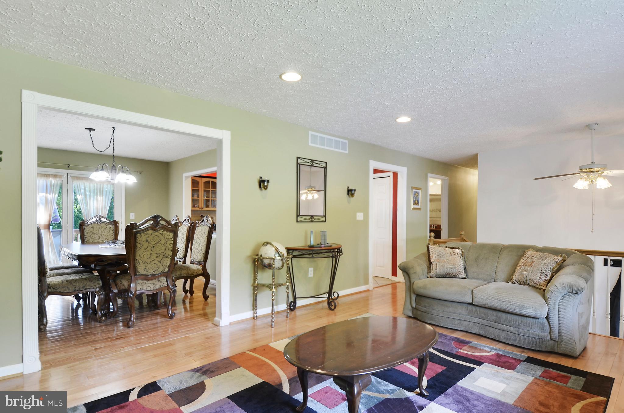 2103 Ridgemont Drive Finksburg, MD 21048 - Photo 20 of 30 Living Room