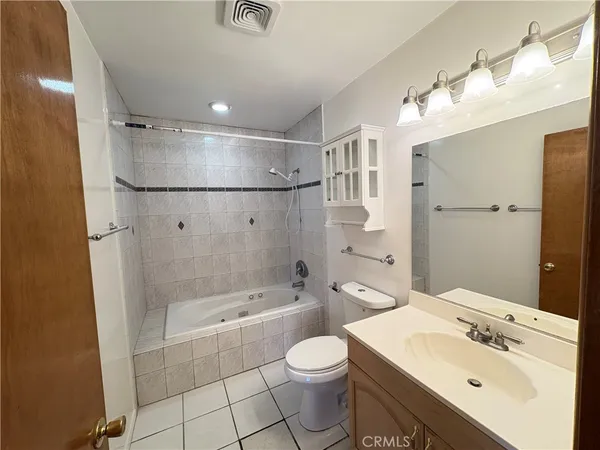 $3,600 | 725 North Butterfield Road, West Covina, CA 91791