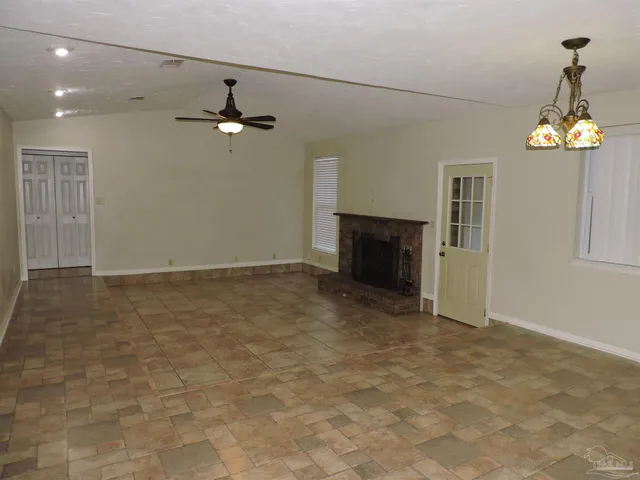 $1,650 | 7356 Sandy Creek Circle, Pensacola, FL 32506