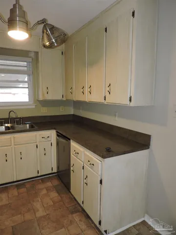 $1,650 | 7356 Sandy Creek Circle, Pensacola, FL 32506