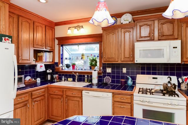 $440,900 | 100 East Linden Avenue, Collingswood, NJ 08108