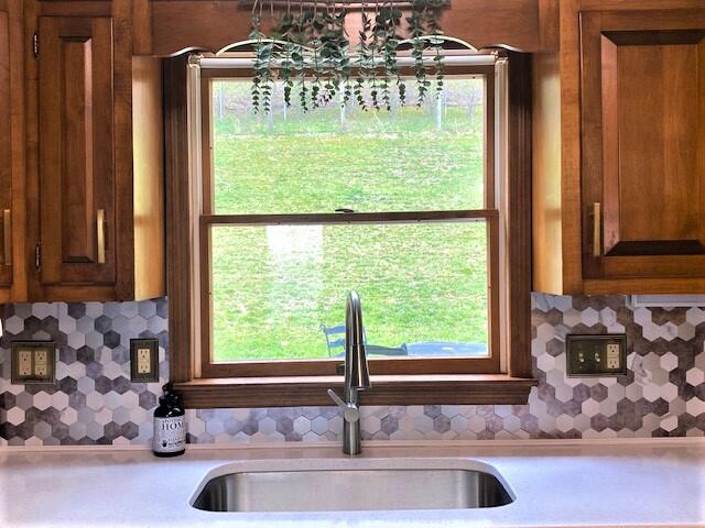 308 Fairway Drive Abingdon, VA 24211 - Photo 11 of 41 fairway kit window