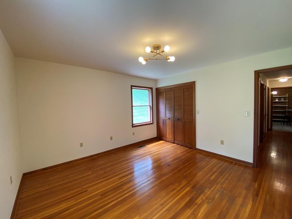 308 Fairway Drive Abingdon, VA 24211 - Photo 16 of 41 fairway bed2