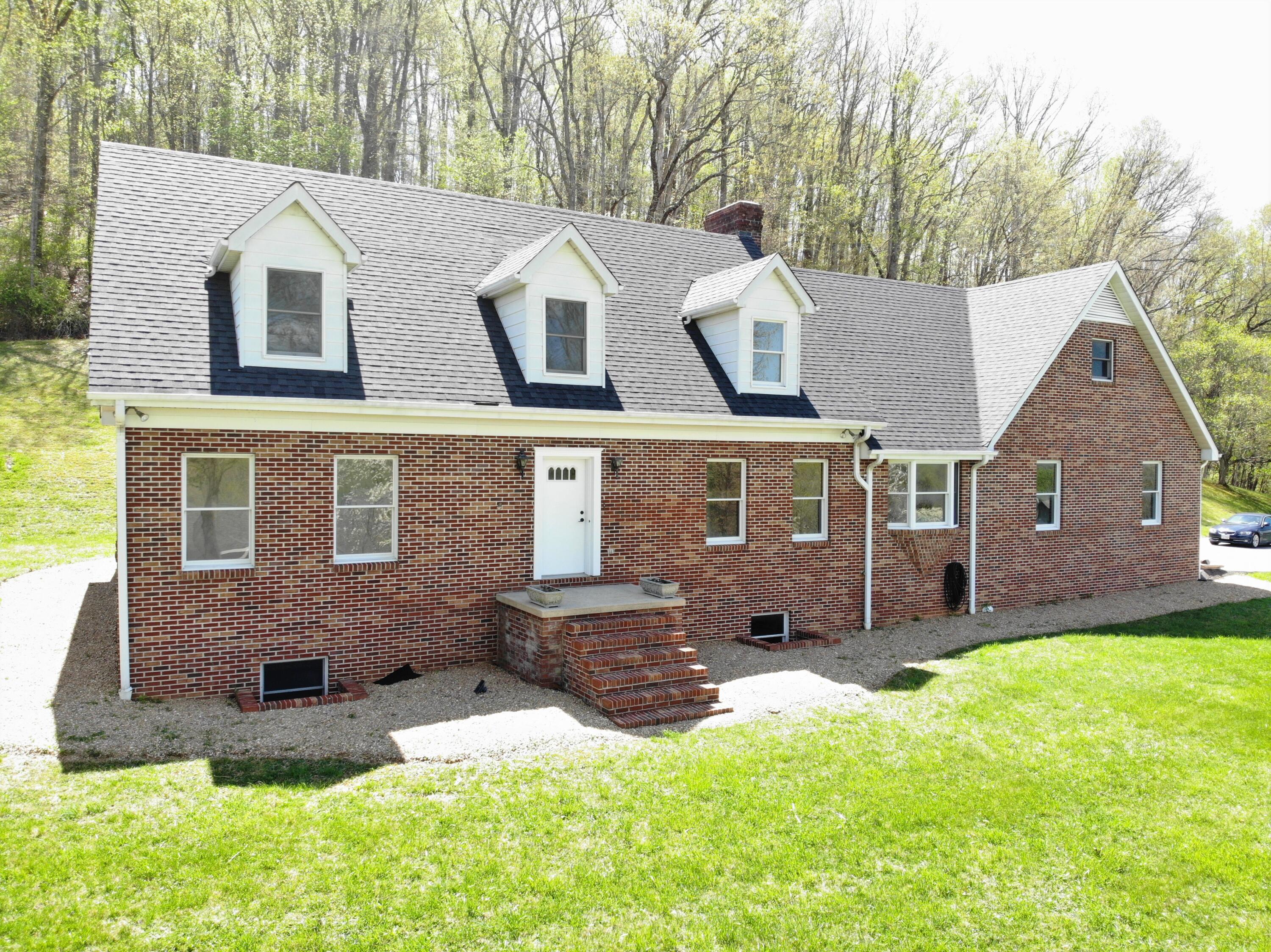 308 Fairway Drive Abingdon, VA 24211 - Photo 2 of 41 fairway front