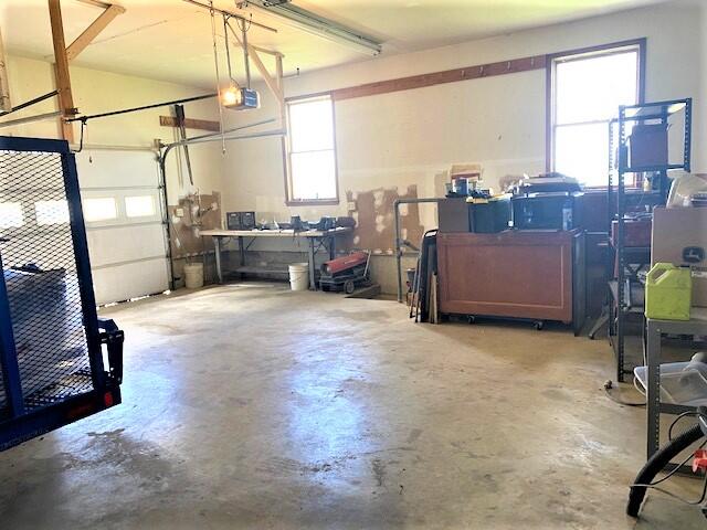 308 Fairway Drive Abingdon, VA 24211 - Photo 24 of 41 fairway int garage