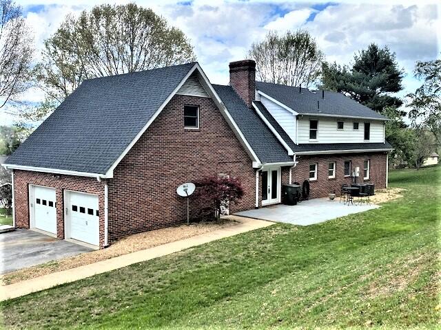 308 Fairway Drive Abingdon, VA 24211 - Photo 3 of 41 fairway back