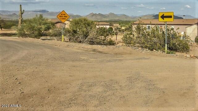 1414 East Dove Valley Road Phoenix, AZ 85085 - Photo 7 of 13 Front
