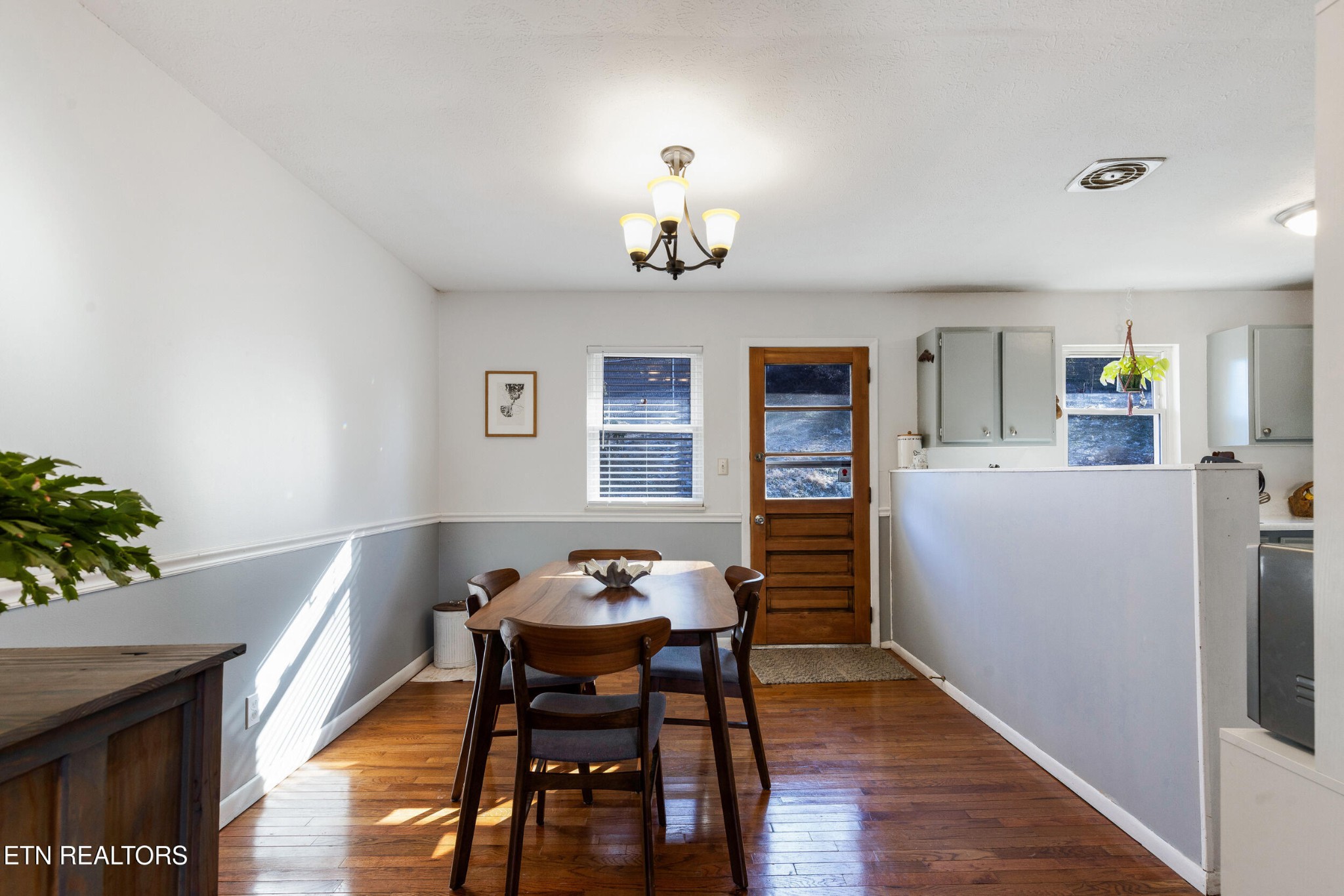 519 Sleepy Hollow Road Oliver Springs, TN 37840 - Photo 8 of 32 Gallery Image 8